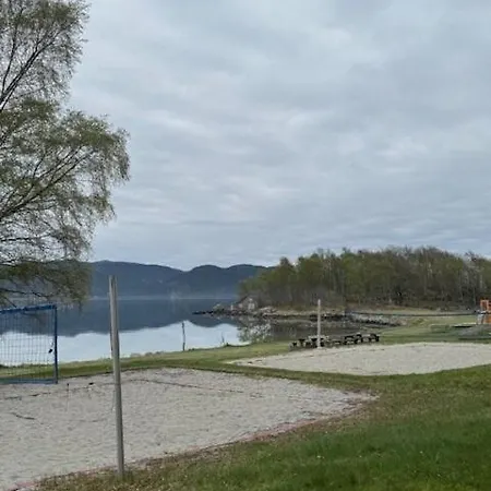 Dom wakacyjny Hus Med Bat Pa Jorpeland, Naerhet Til Og Pulpit Rock